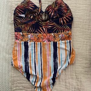 One piece multi color